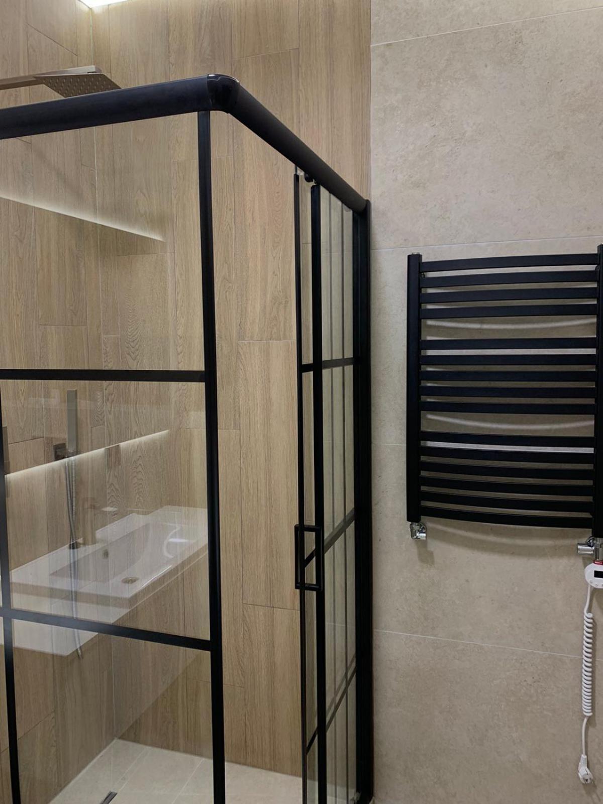 Arta City Hotel Yavoriv  Kültér fotó