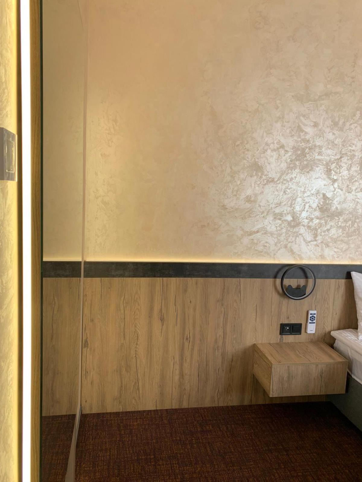 Arta City Hotel Yavoriv  Kültér fotó
