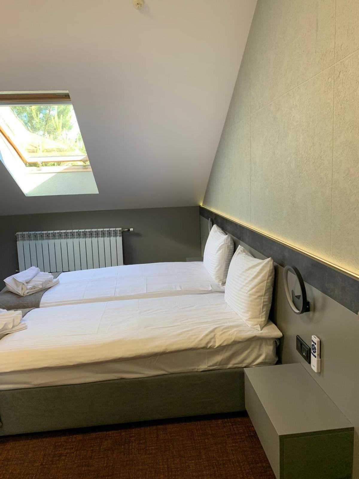 Arta City Hotel Yavoriv  Kültér fotó