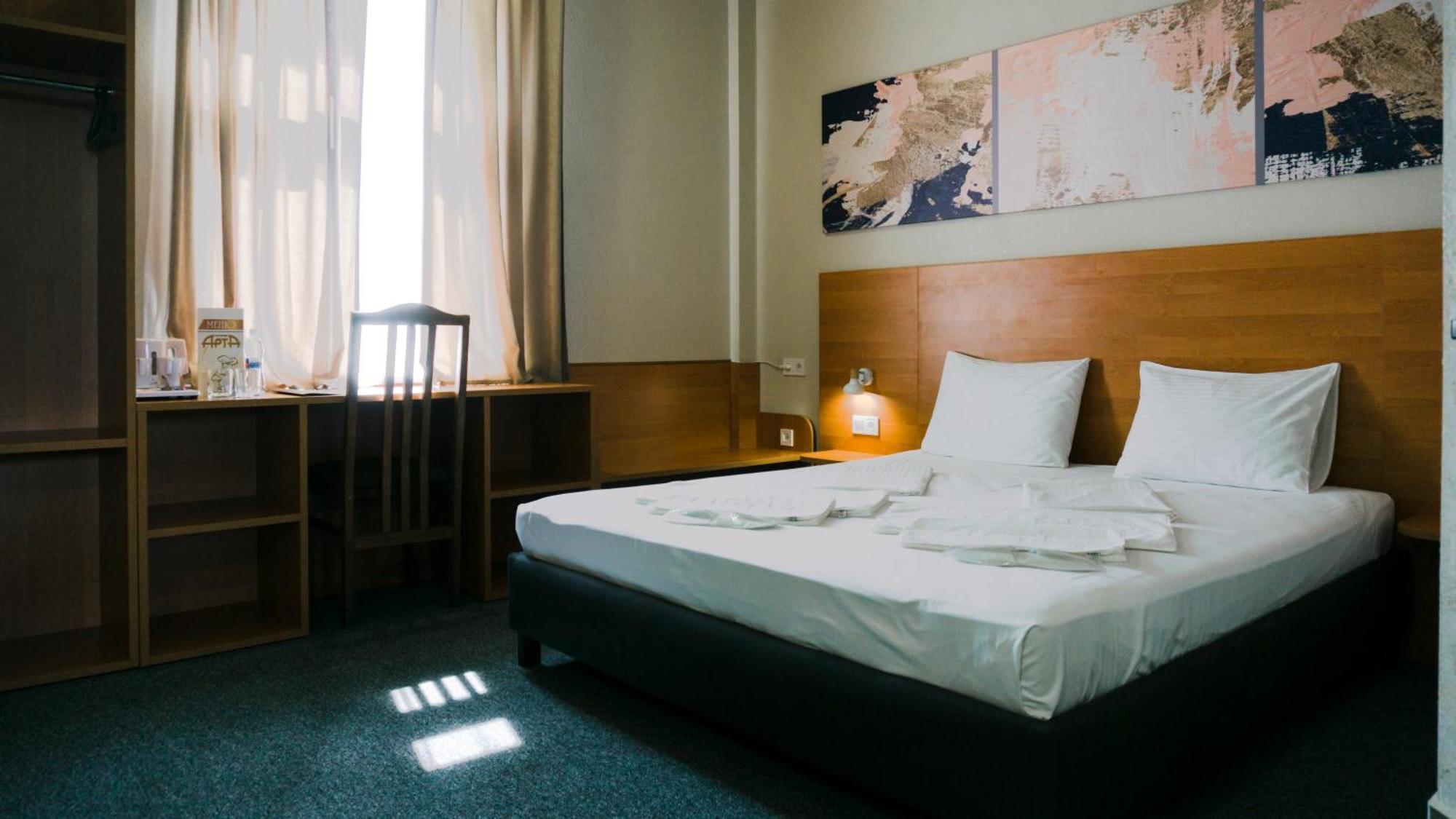 Arta City Hotel Yavoriv  Kültér fotó